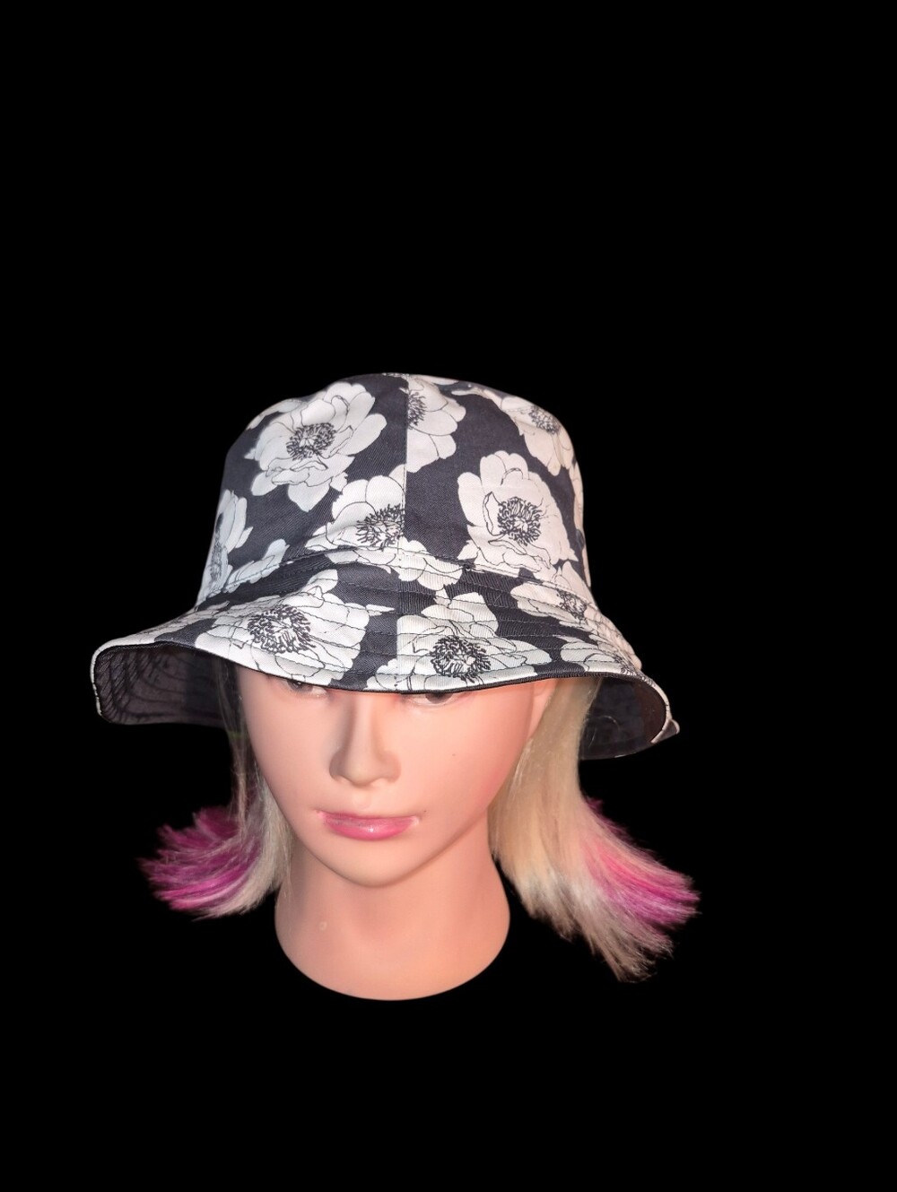 Steve Madden Hat UPF 50+ Sun Protection Cotton Twill Bucket Hat Black Floral